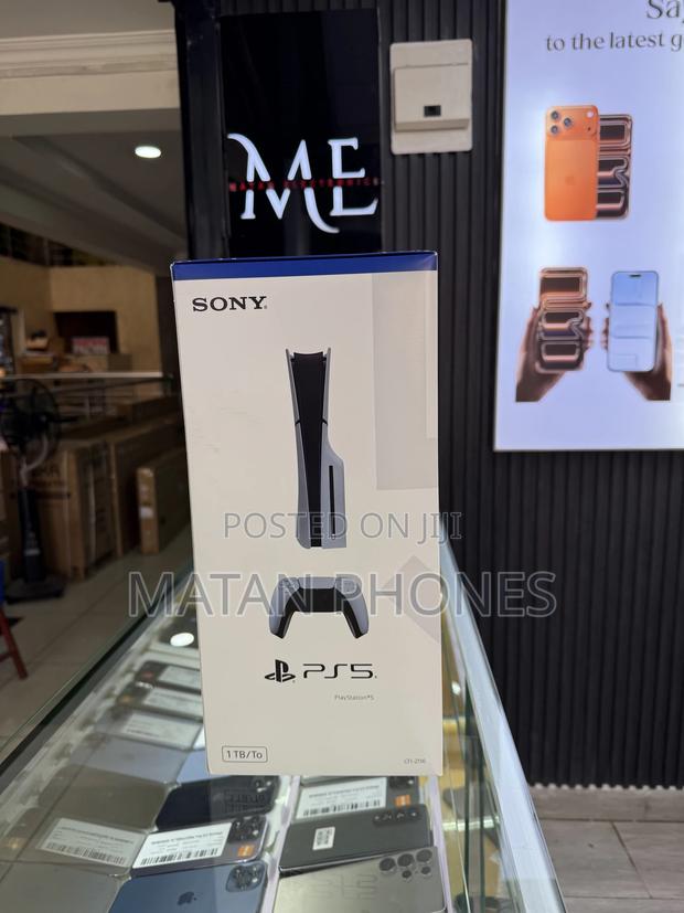 Playstation 5 Slim - thumbnail 3