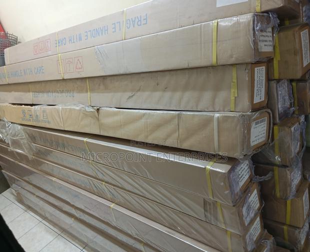 Projector Screen Manual 96"X96" (240cmx240cm) - thumbnail 2