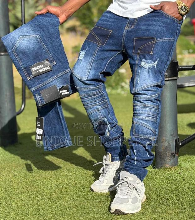 Designed Amiri Jeans Available Now - thumbnail 4