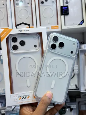 Ravaka Clear Magsafe Back Cover ( Anti_yellowing Material)