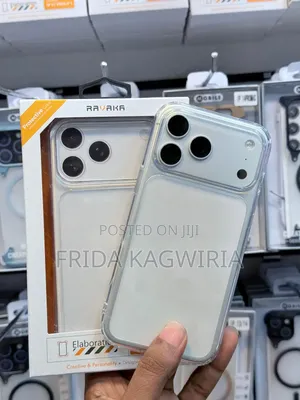 Ravaka Clear Magsafe Back Cover ( Anti_yellowing Material)