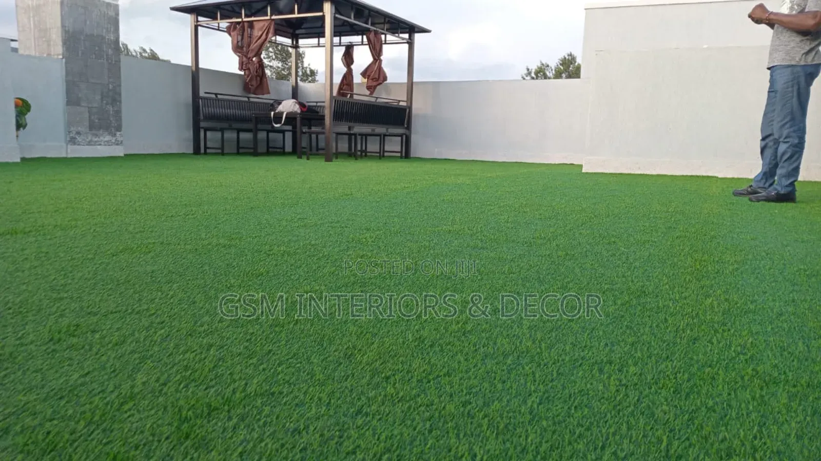 Artificial Green Grass Carpets for Upper Roof