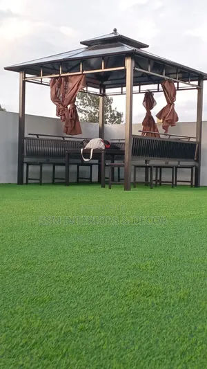 Artificial Grass Carpets in Palatial Gardens