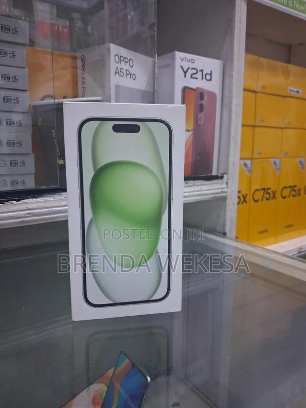 New Apple iPhone 15 256 GB - thumbnail 3