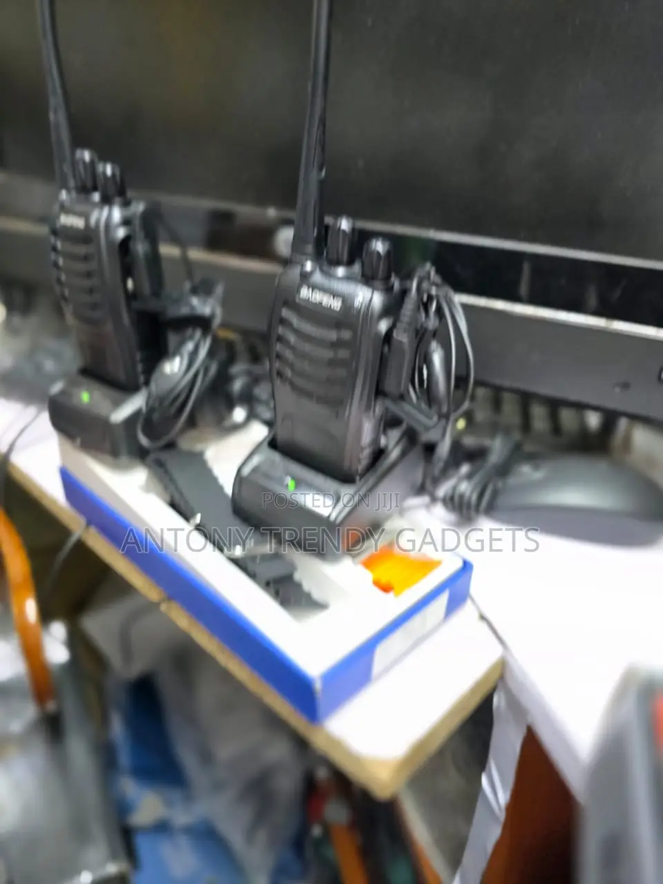 Baofeng Bf-888s Rechargeable Walkie Talkies 2-Piece Set