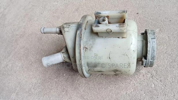 Power Steering Bottle Nissan Navara Yd25
