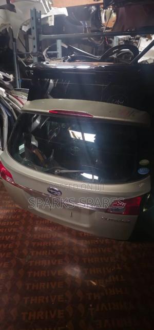 Subaru Outback Tailgate - main view