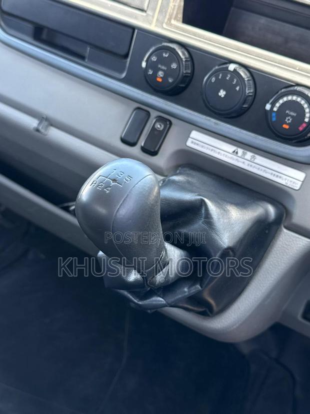 Mitsubishi Canter 2019 - thumbnail 9