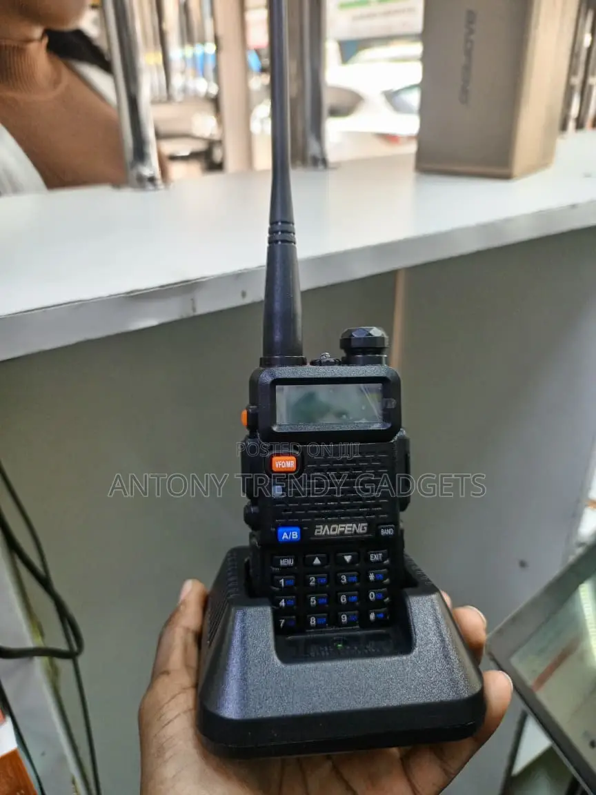 Baofeng Uv-5r Rechargeable Dual Band Walkie Talkie Radio