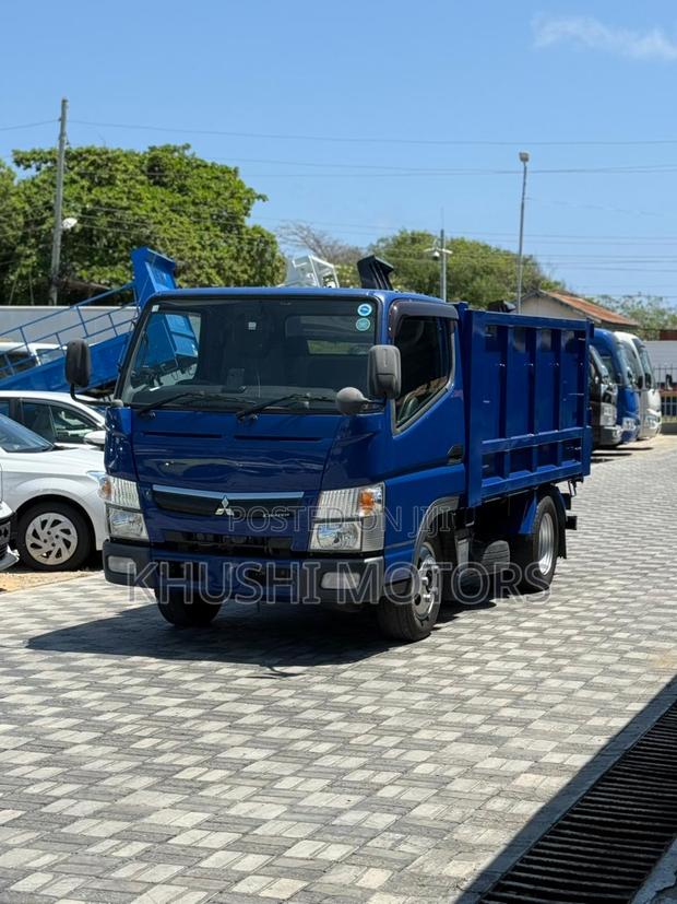 Mitsubishi Canter 2019 - thumbnail 3