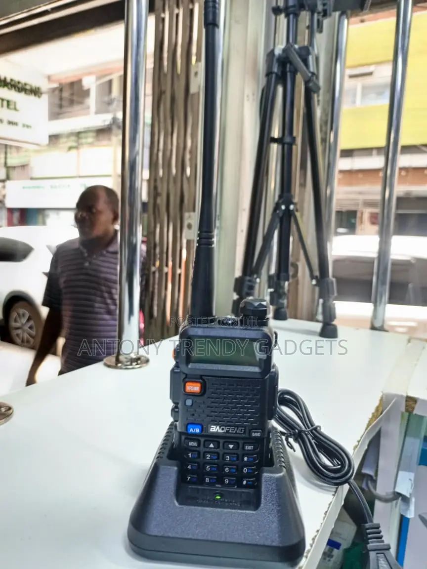 Baofeng Uv-5r Long Range Walkie Talkie for Security Events