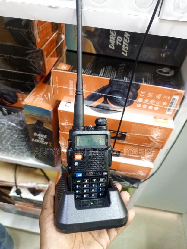 Baofeng Uv-5r Professional Dual Band Two-way Radio - thumbnail 2