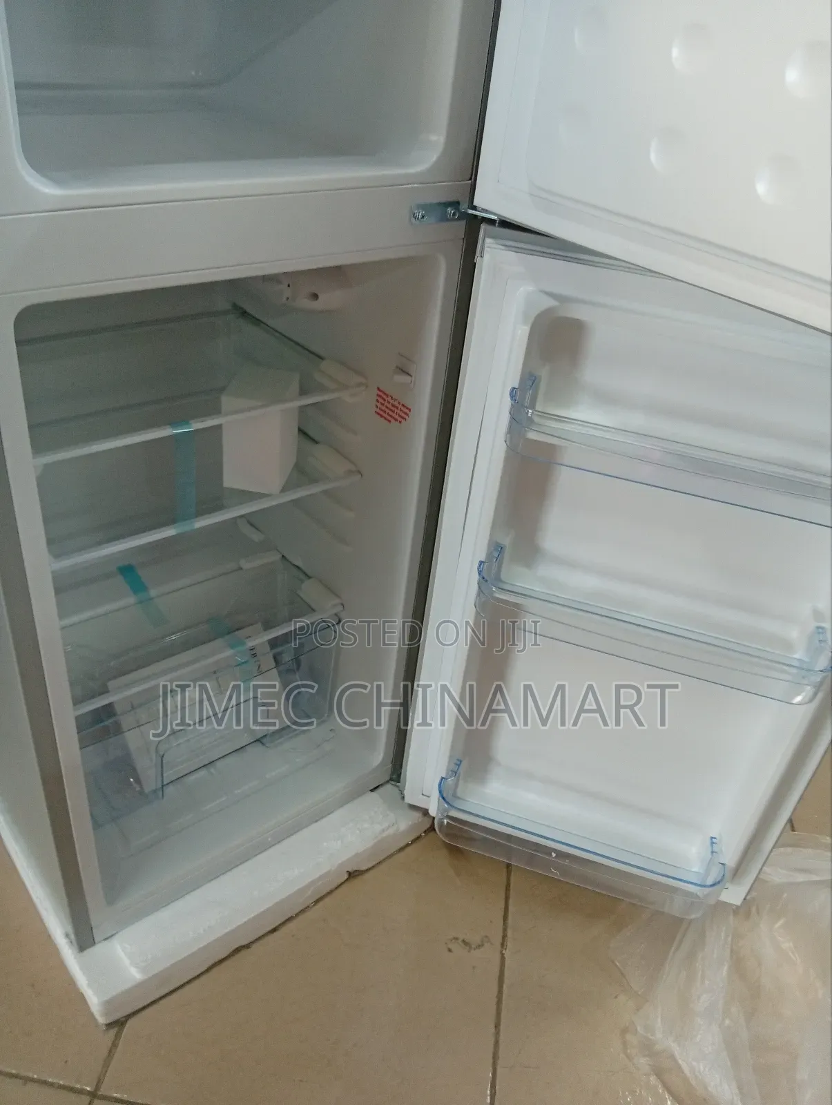 118l Silver Rebune Refrigerator