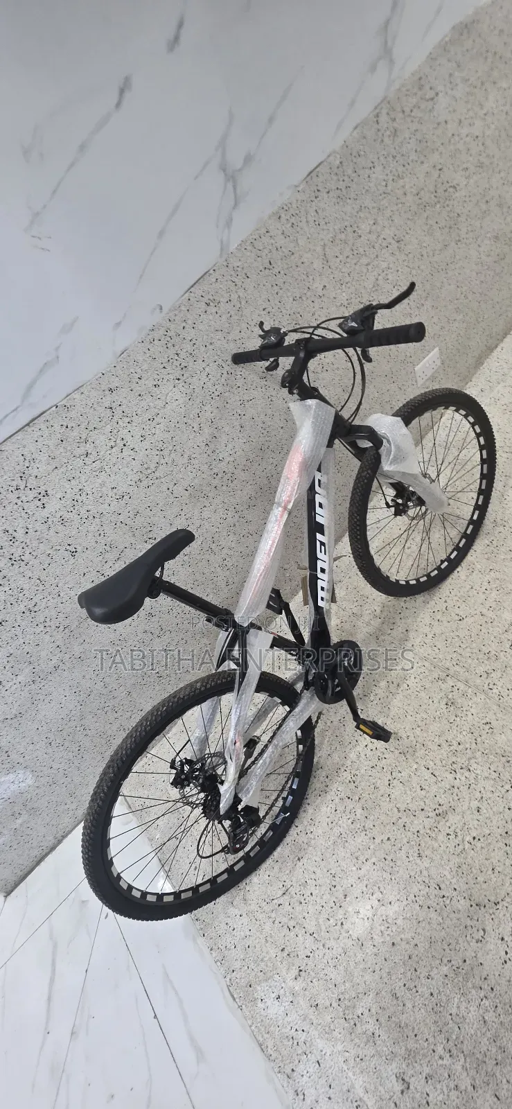 Racing Bike /White Racing Bike
