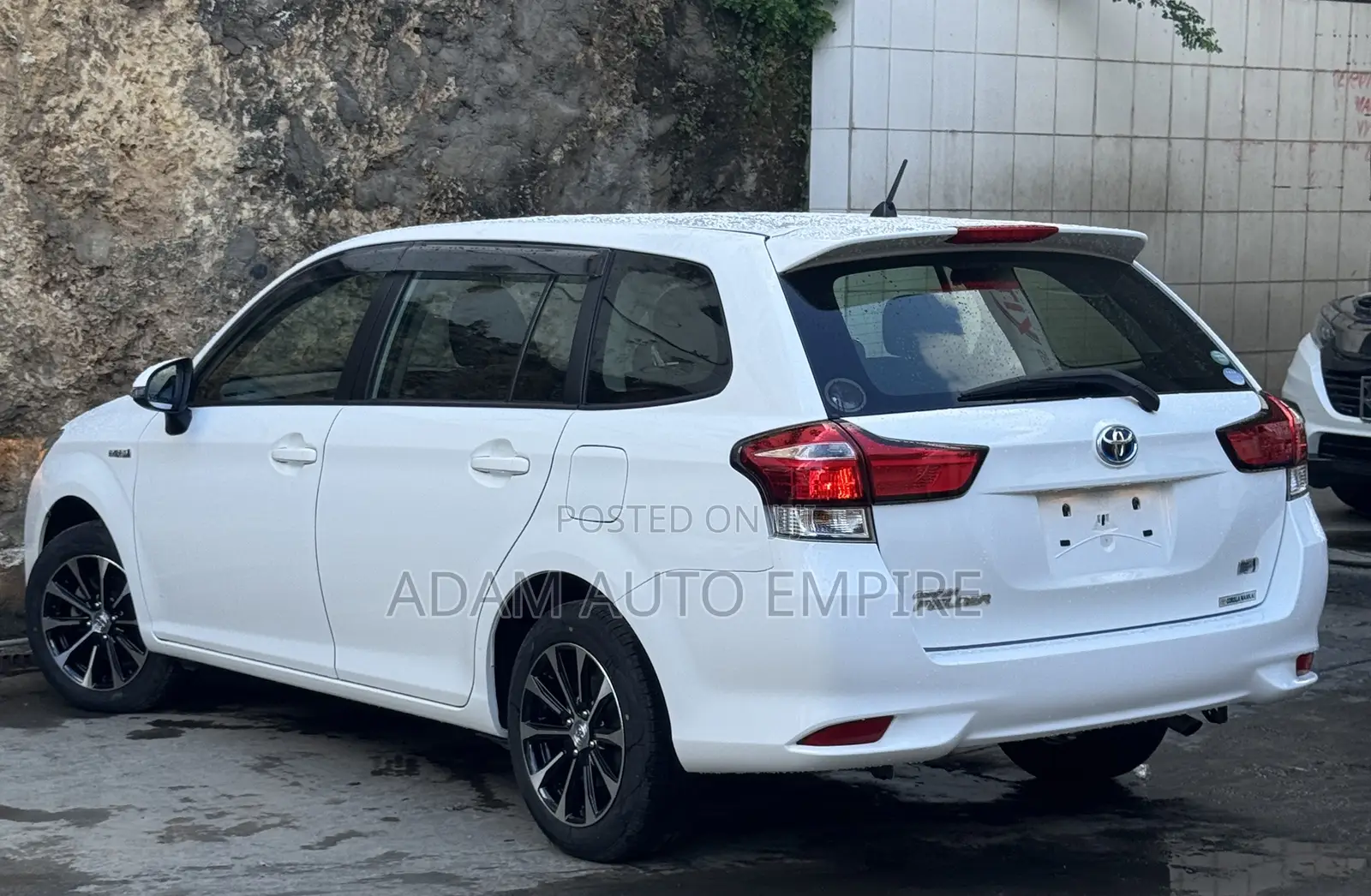 Toyota Corolla Fielder 2018 White