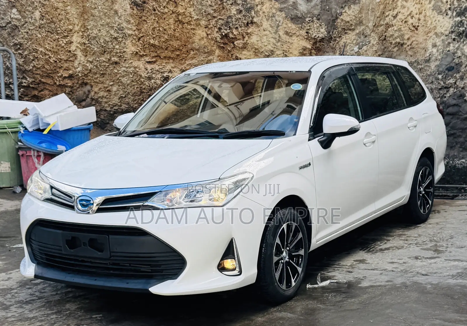 Toyota Corolla Fielder 2018 White