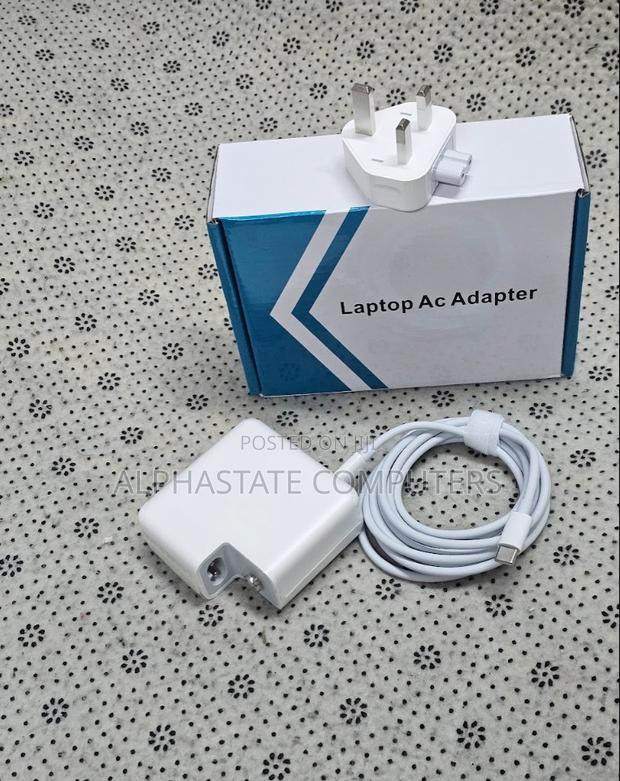 Universal Macbook Type-C Charger 61w 87 W Fast Charging Power Adapter - main view