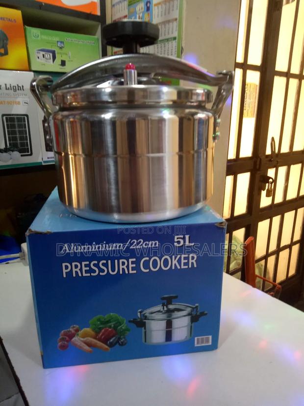 Nunix 5l Aluminum Two Handle Pressure Cooker - main view