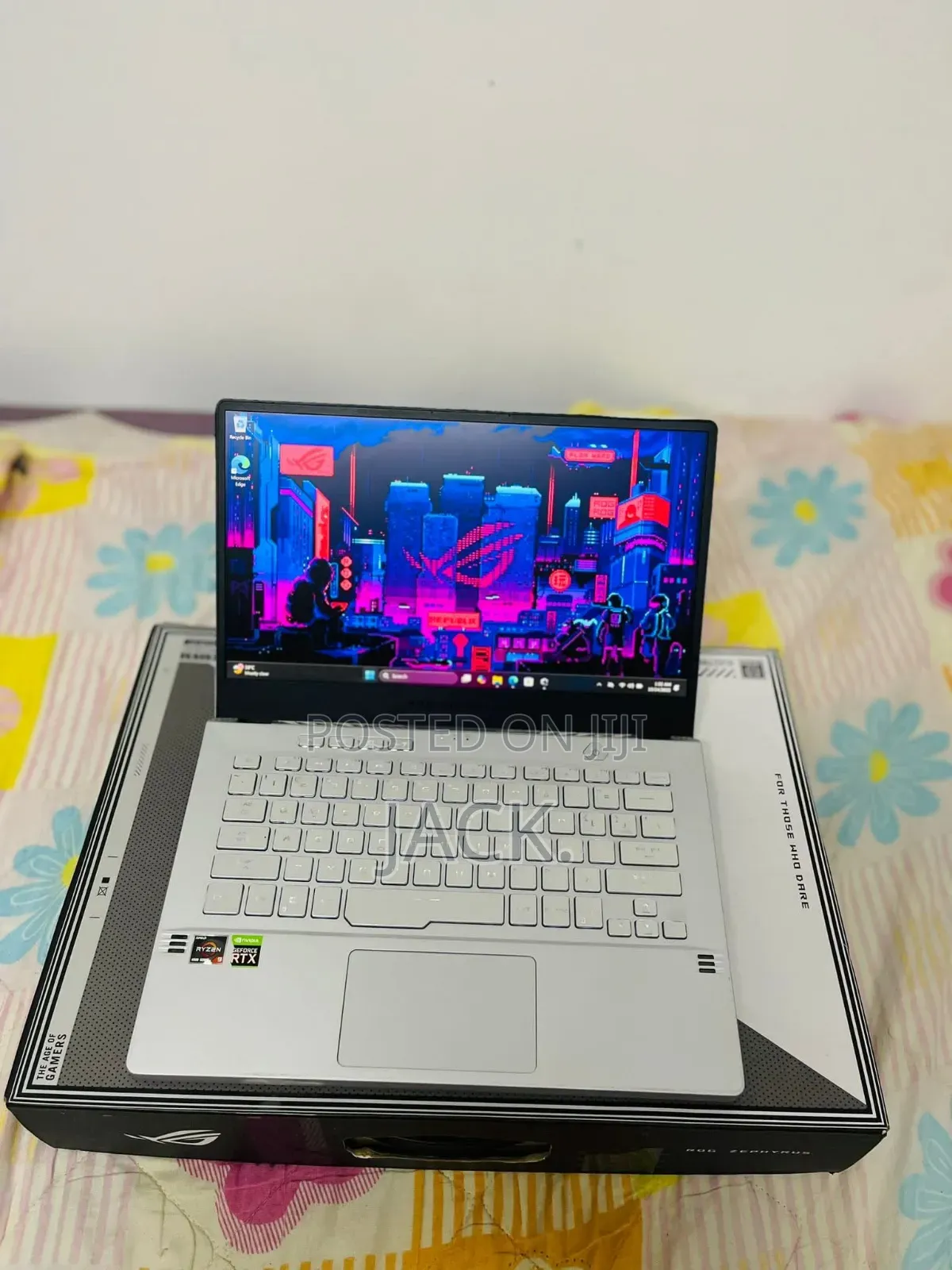 Laptop Asus ROG Zephyrus G14 16GB AMD Ryzen 9 SSD 1T