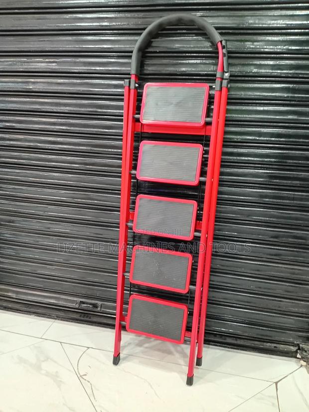 Heavy Duty Premier 5 Step Ladder - thumbnail 2