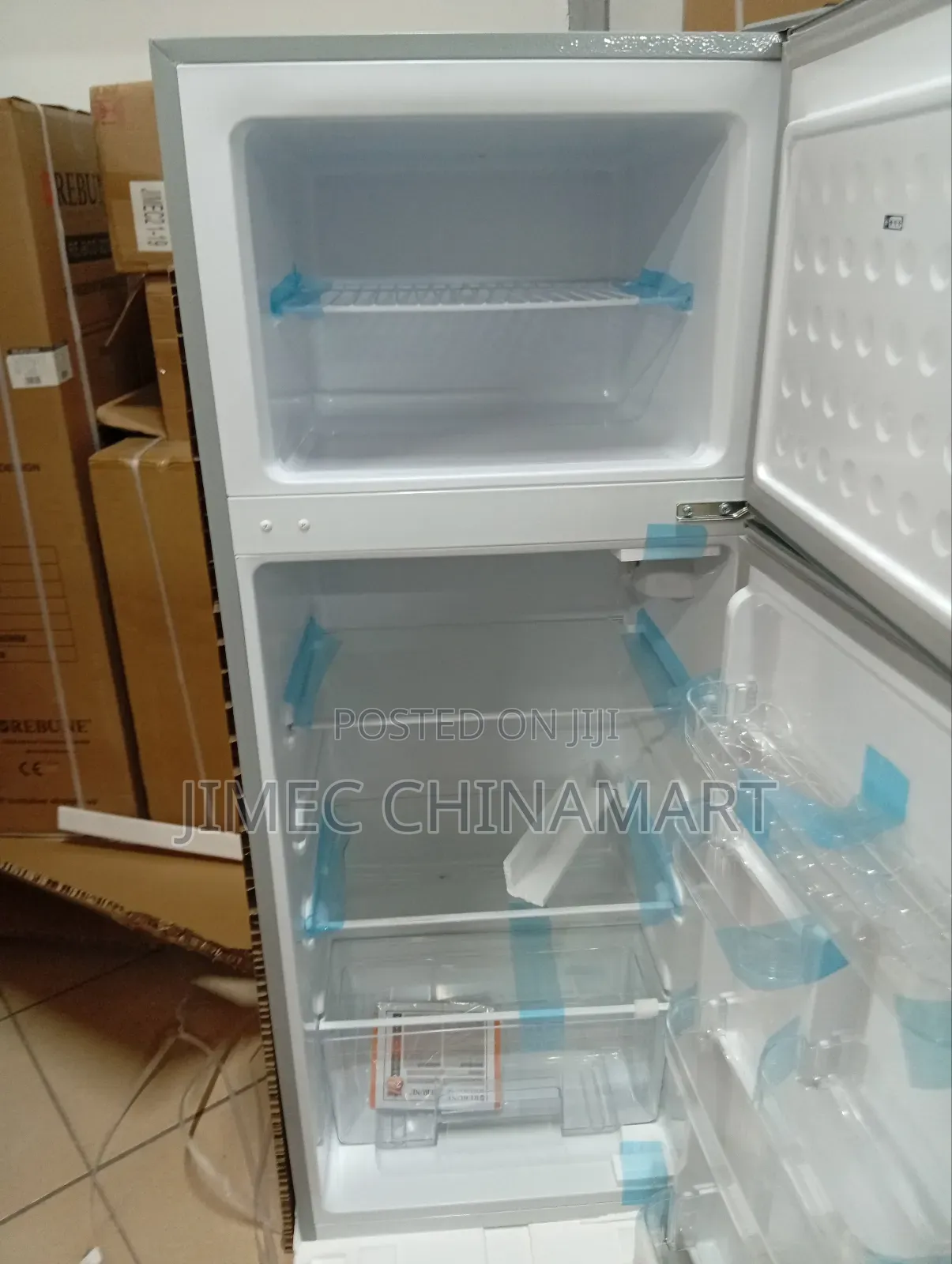 208l Silver Rebune Refrigerator