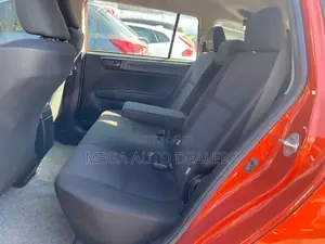 Toyota Corolla Fielder 2018 Orange