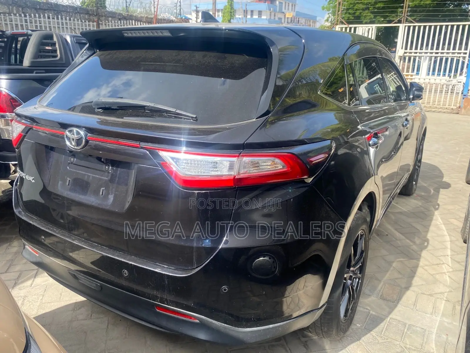 Toyota Harrier 2018 Black