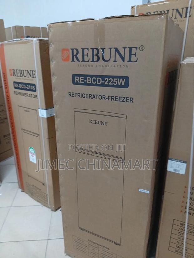 208l White Rebune Refrigerator - main view