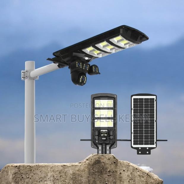 V380 Pro App Ultra-Low Power 4g PTZ Camera 450w Solar Street Light