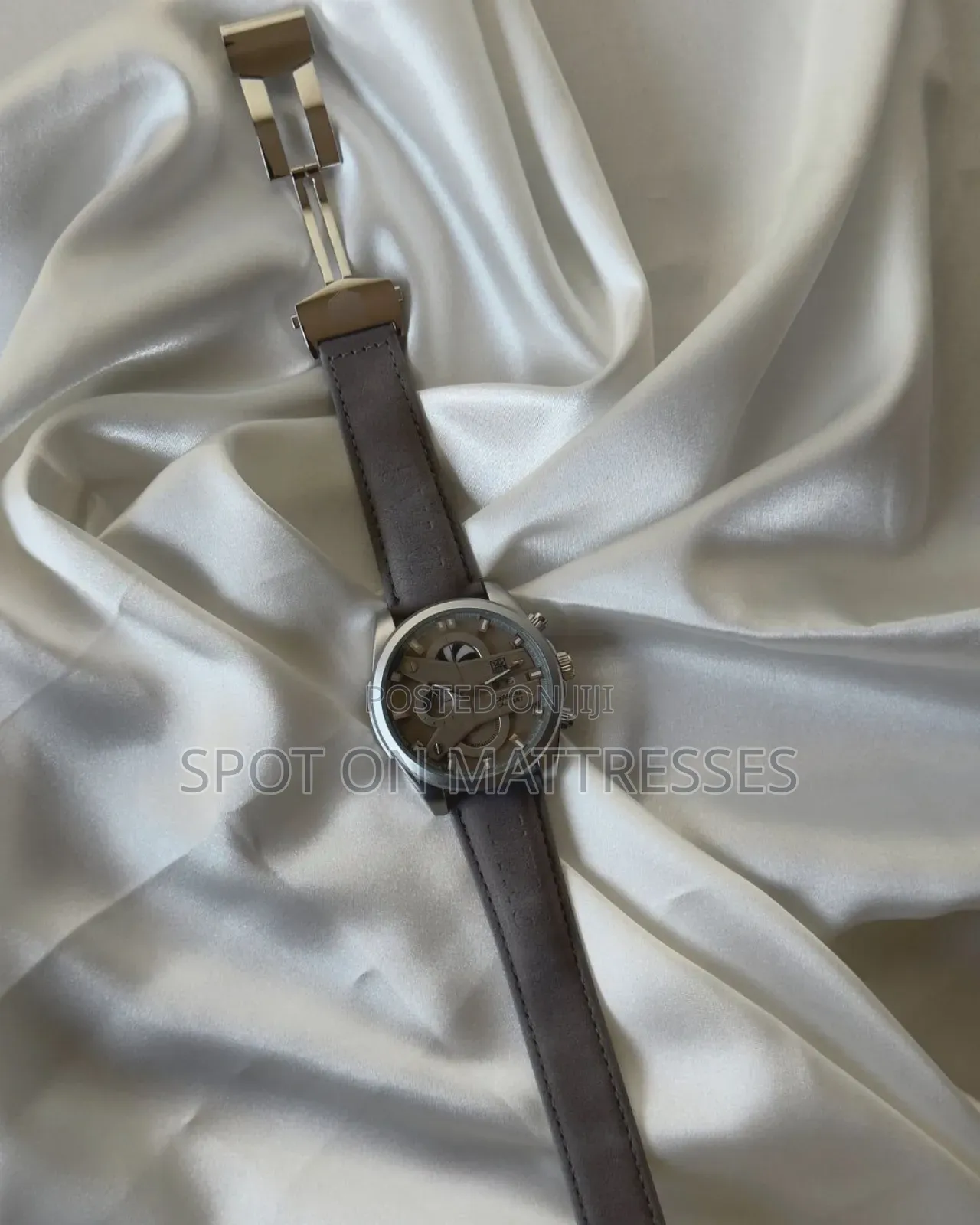 Tag Heuer Cr7 Battery Powered Classic Watch With Genuine Leather Strap