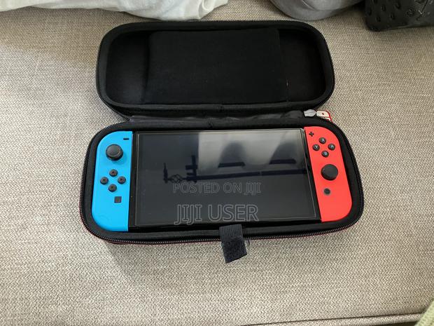 Nintendo Switch Oled - main view