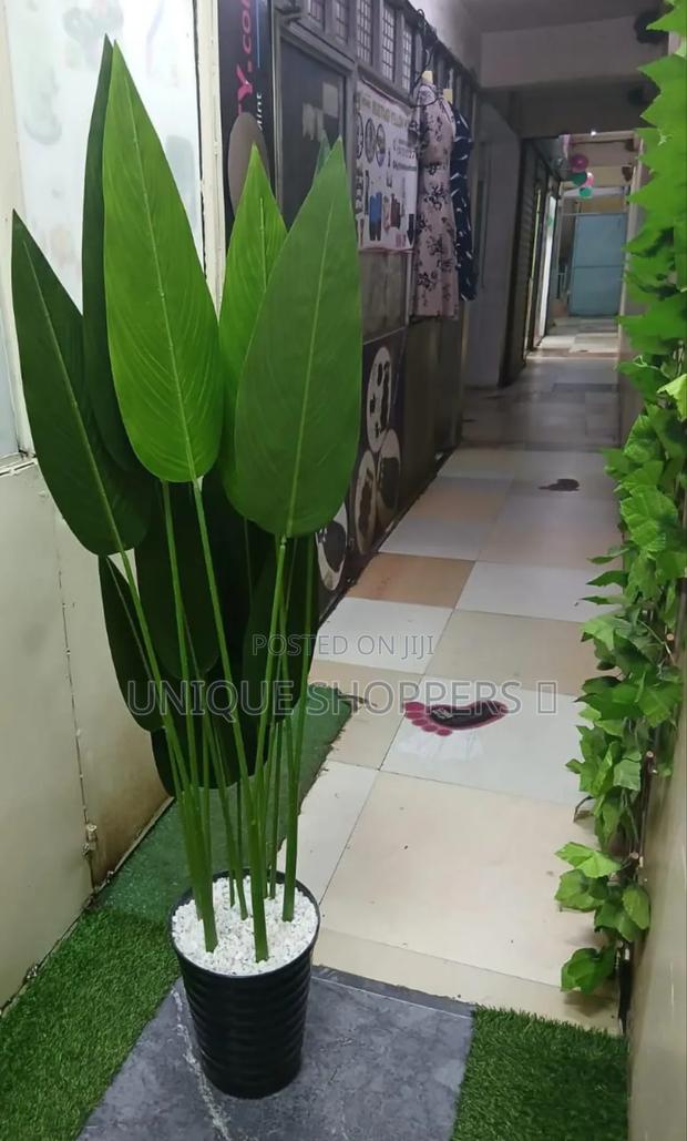 Green Artificial Plants**