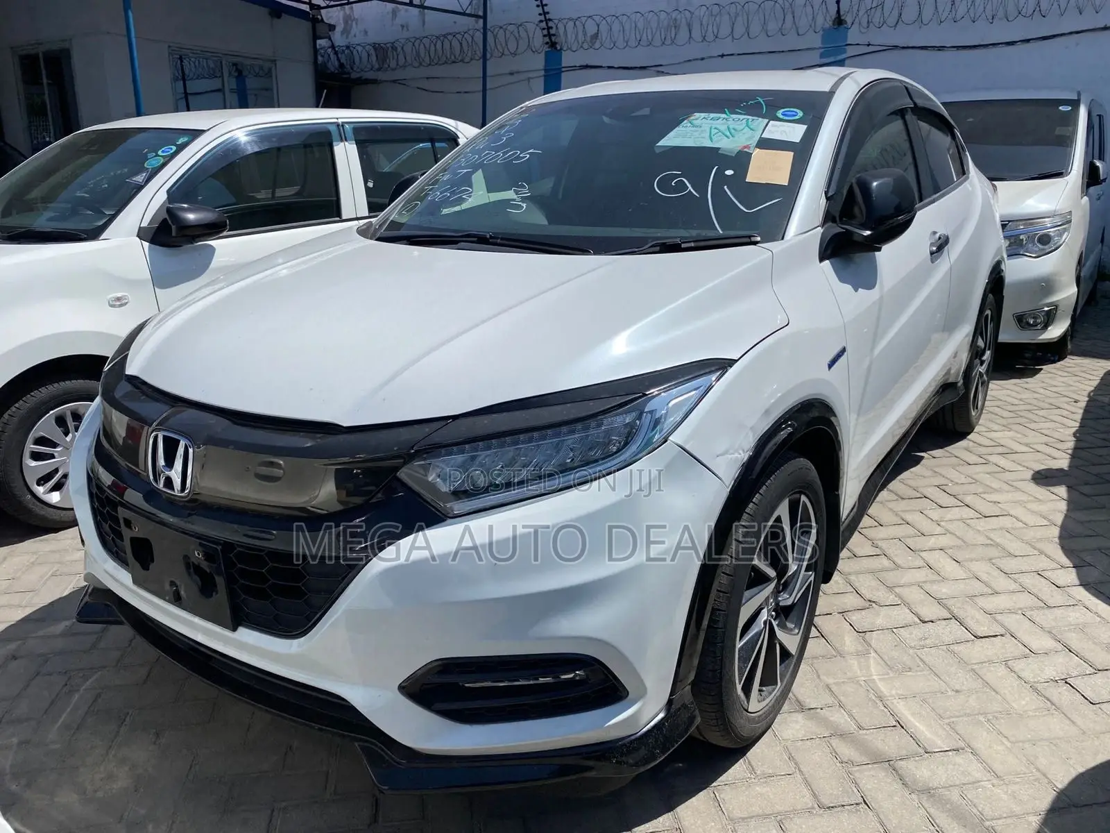 Honda Vezel 2018 White