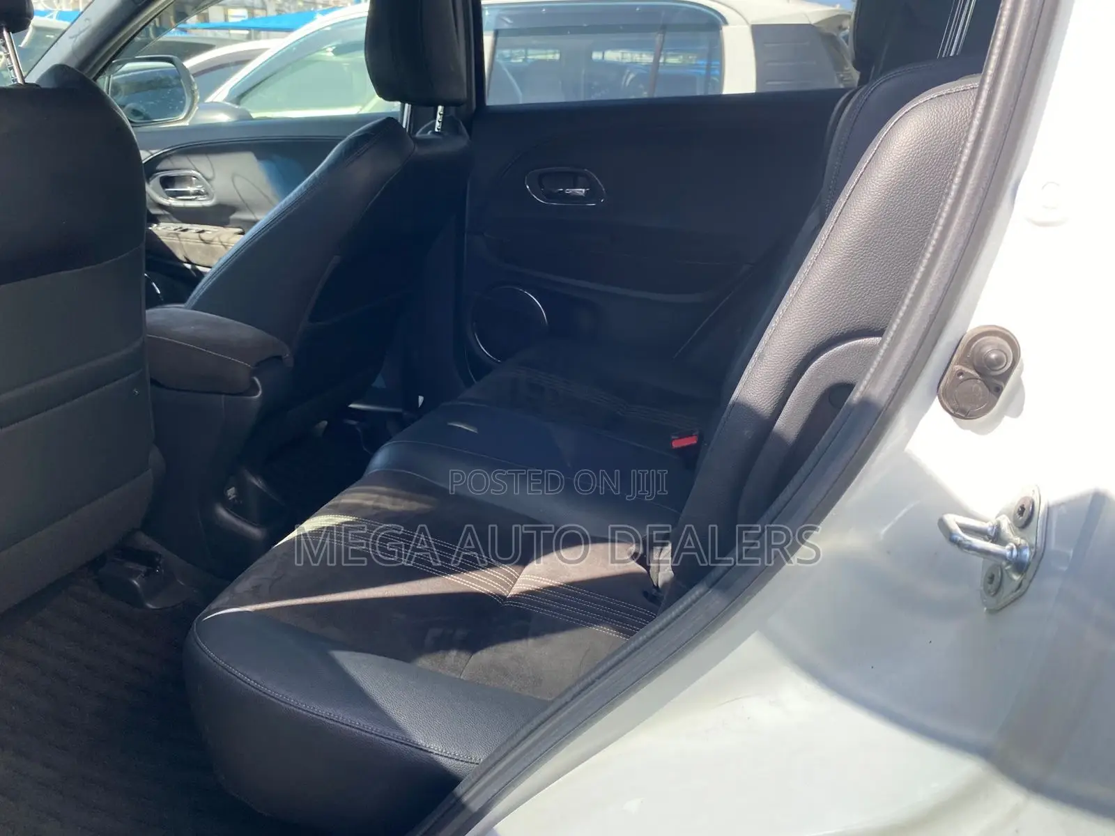 Honda Vezel 2018 White