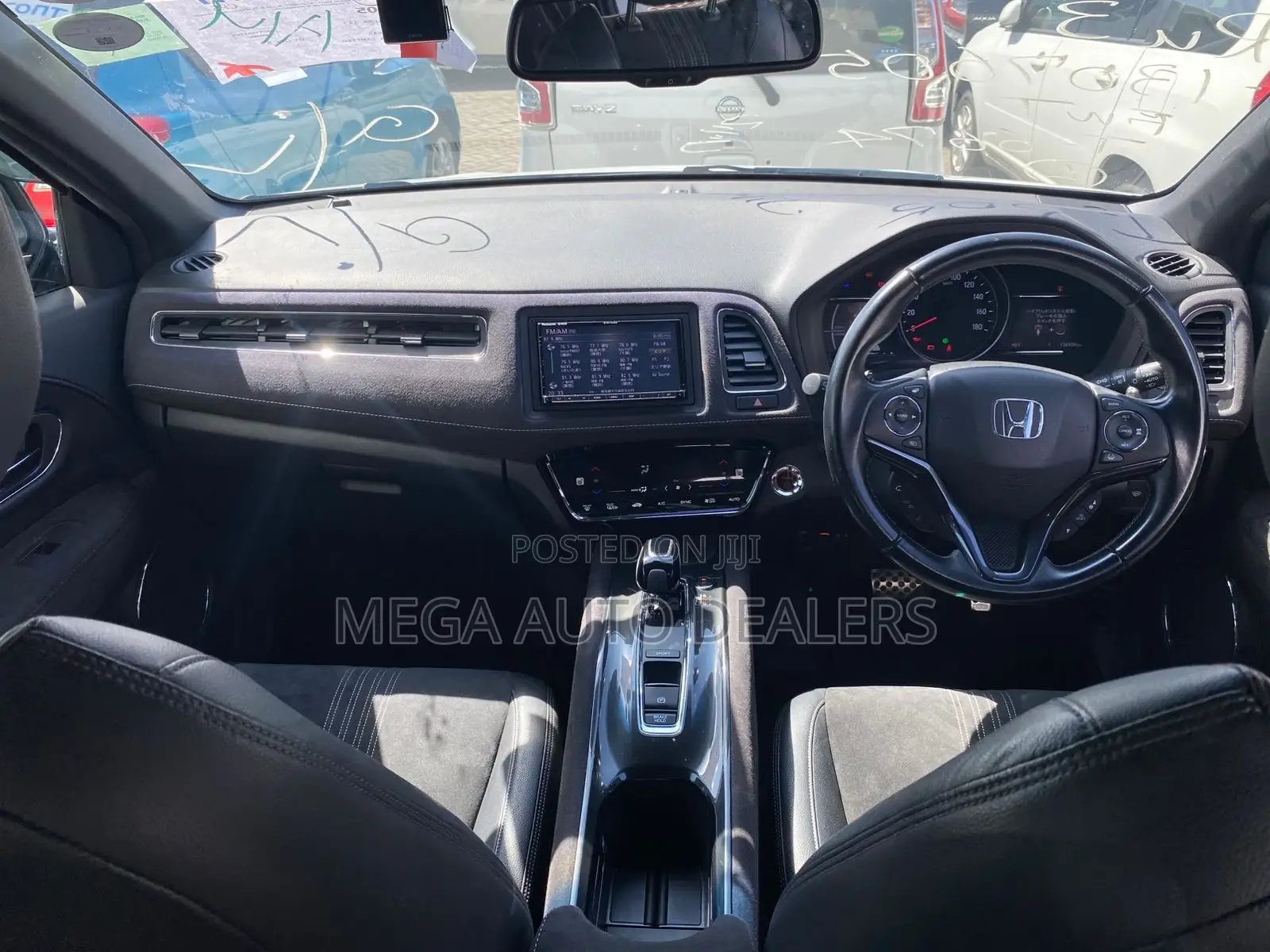 Honda Vezel 2018 White