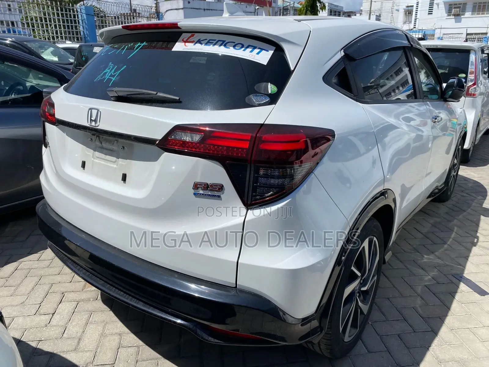 Honda Vezel 2018 White