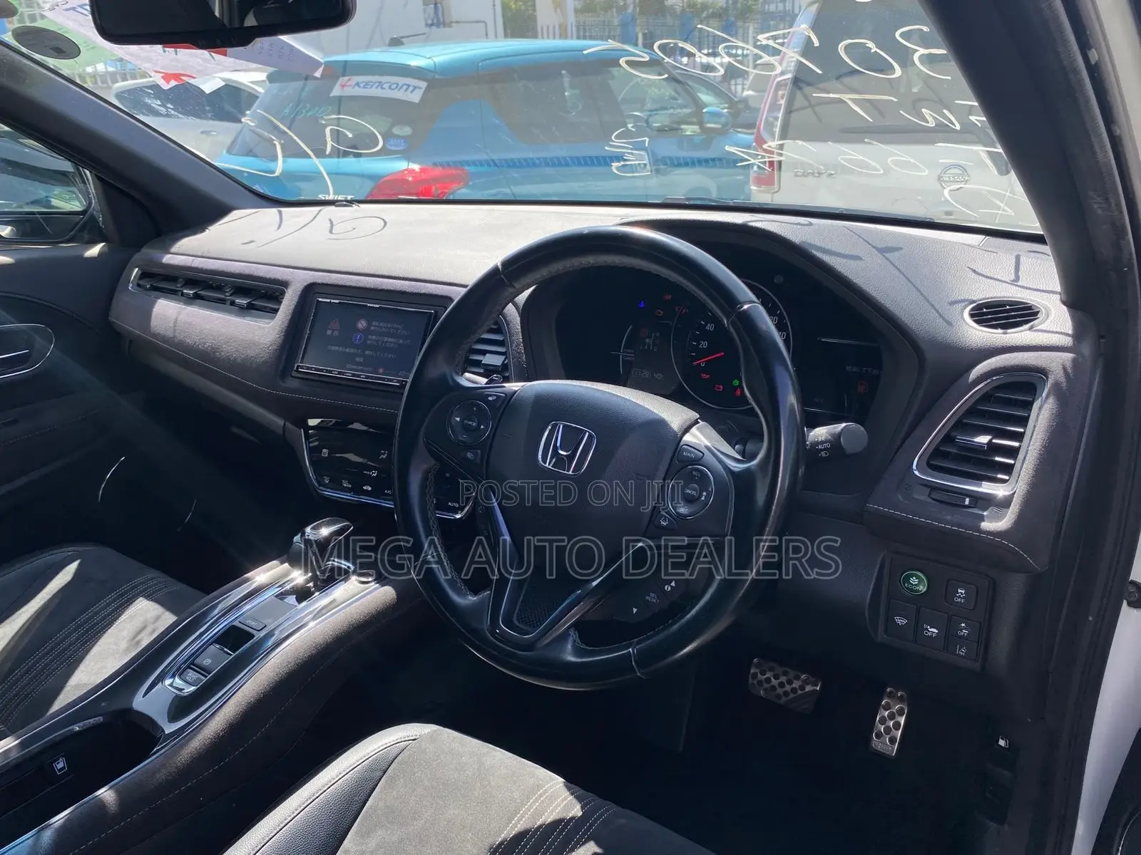 Honda Vezel 2018 White
