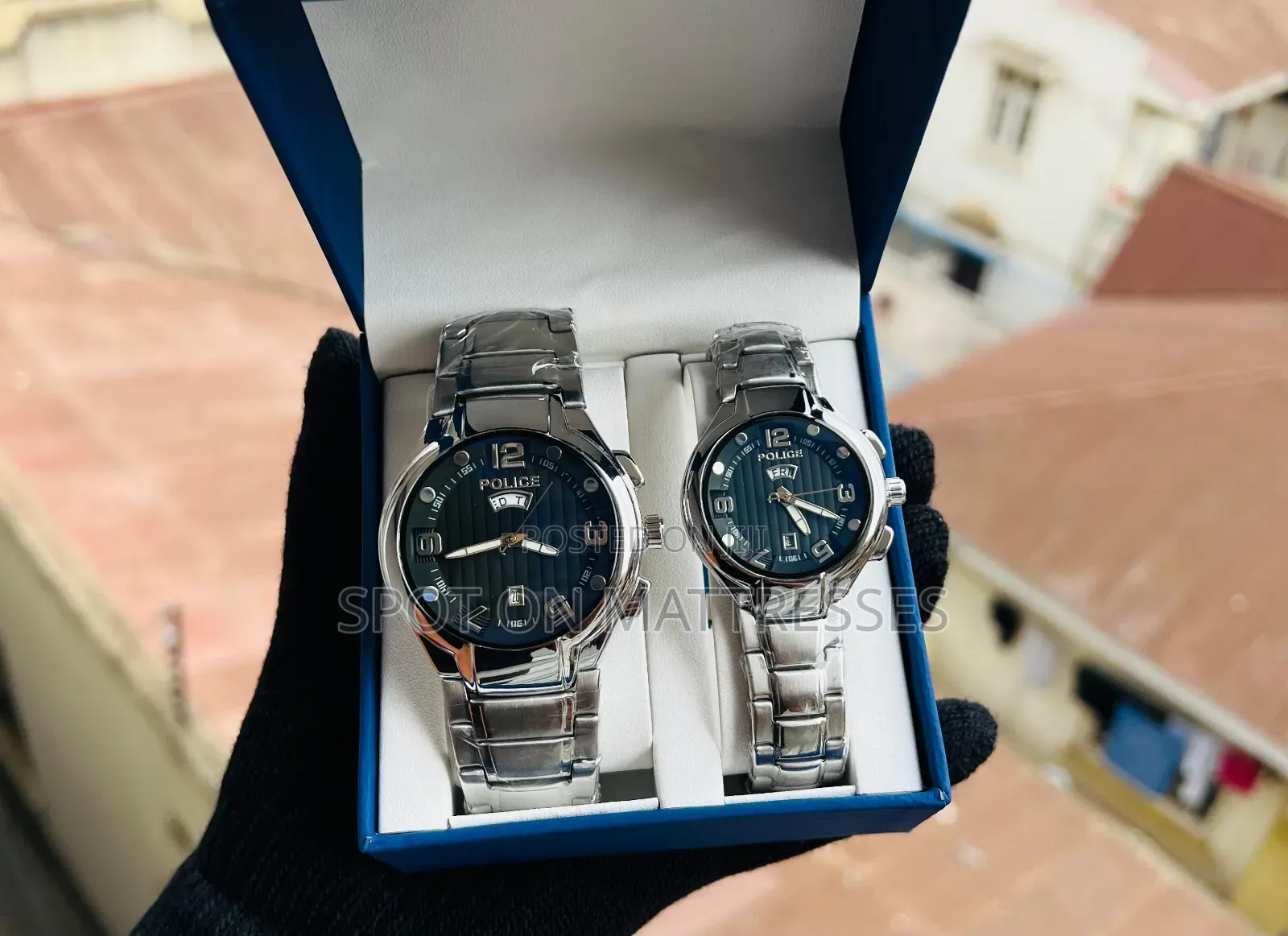 Couple Set Watch Water Resistant 5atm - 1pc 3000/- 2pcs 5000/-