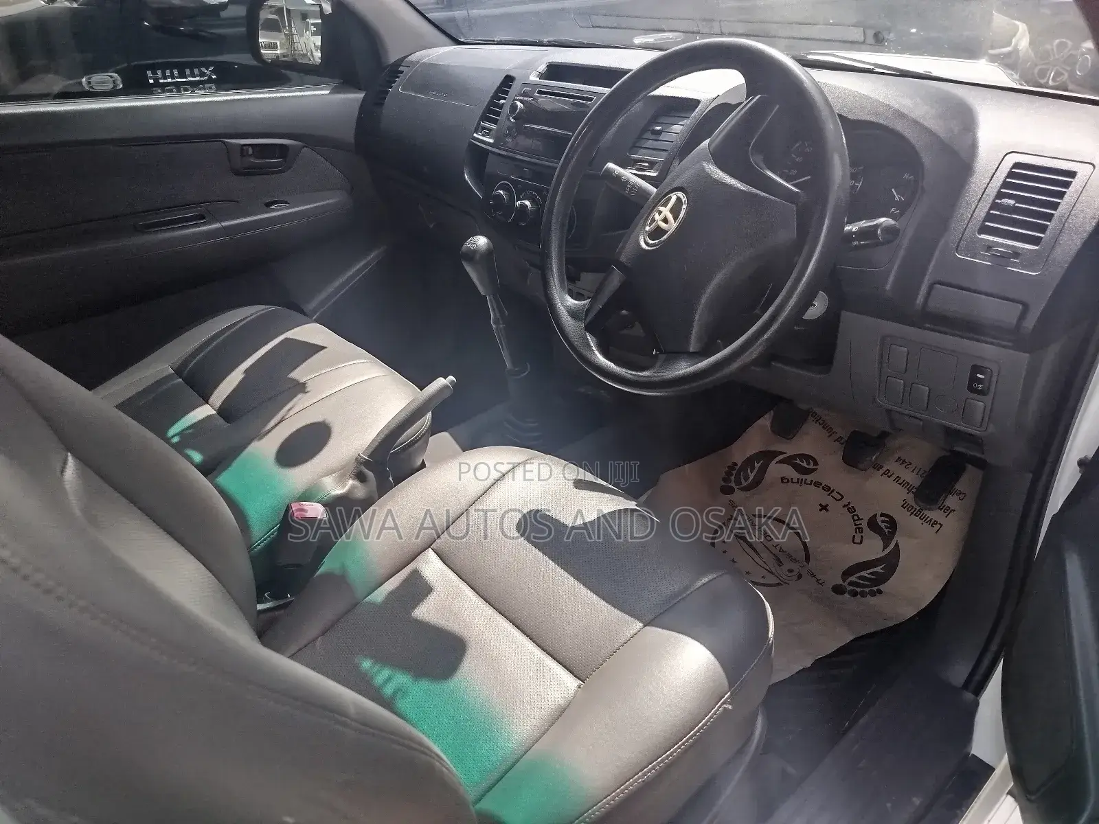 Toyota Hilux 2014 Pearl