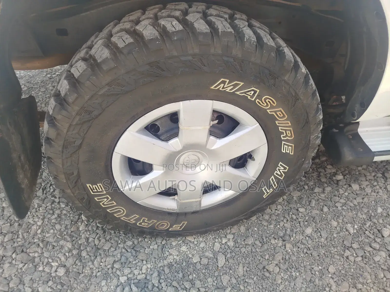 Toyota Hilux 2014 Pearl