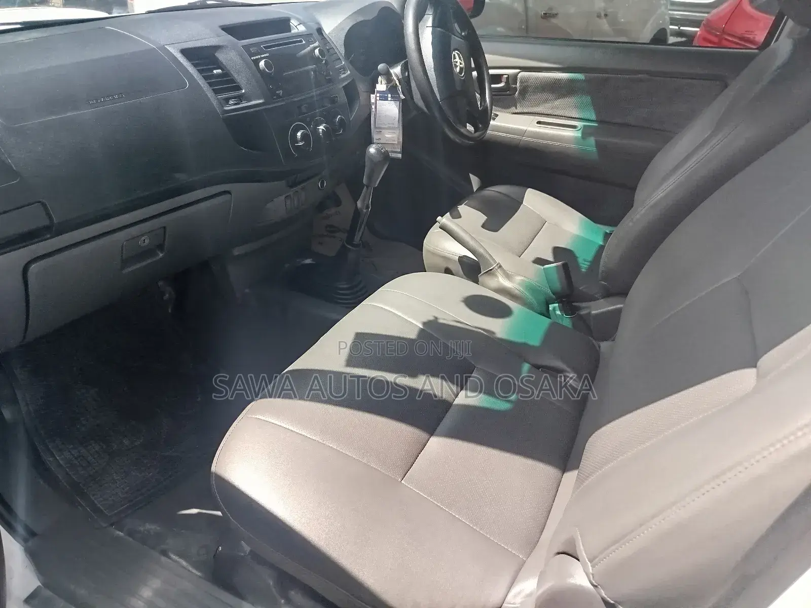 Toyota Hilux 2014 Pearl