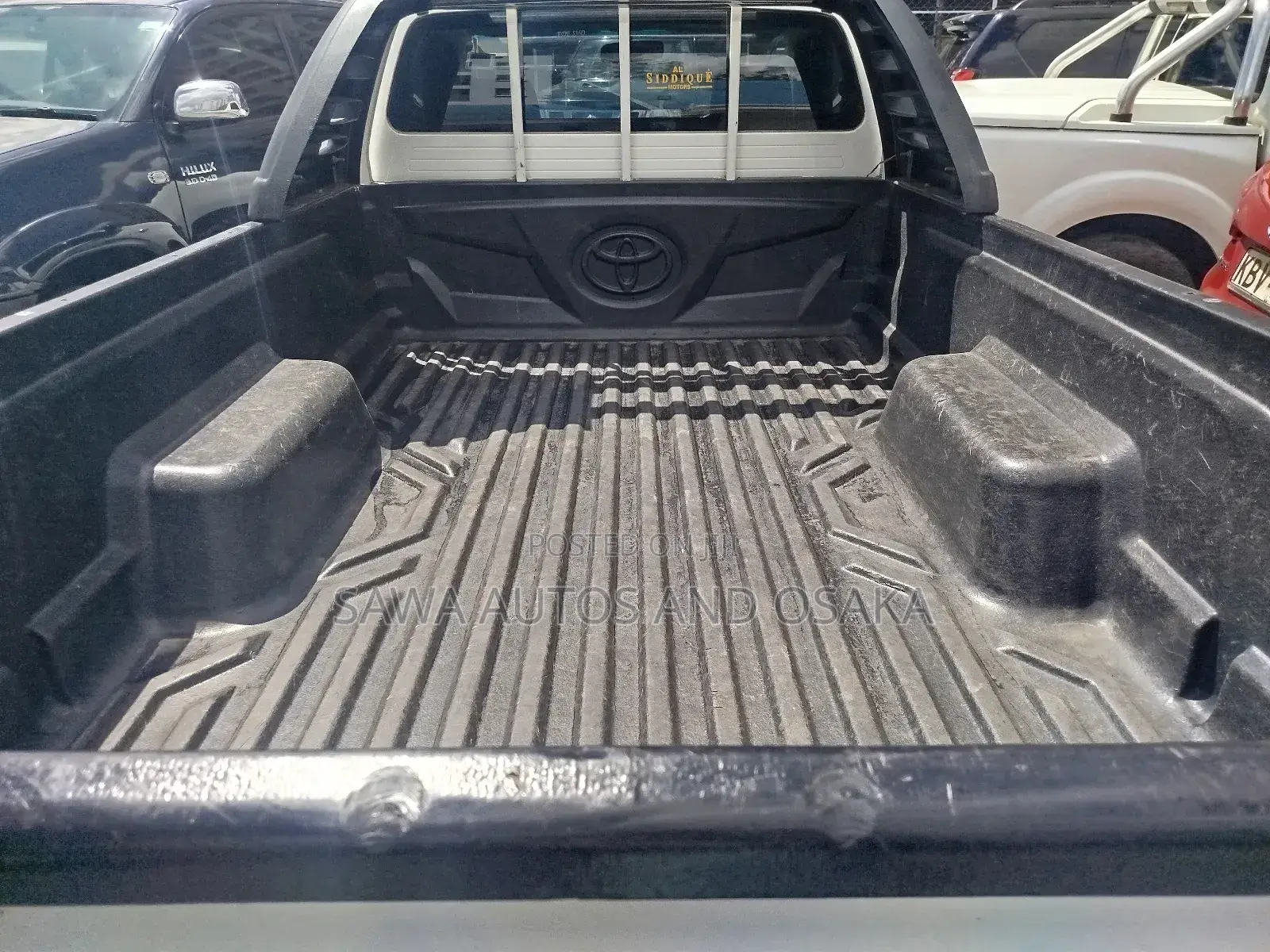 Toyota Hilux 2014 Pearl