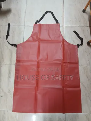 Water Resistant Apron in Red