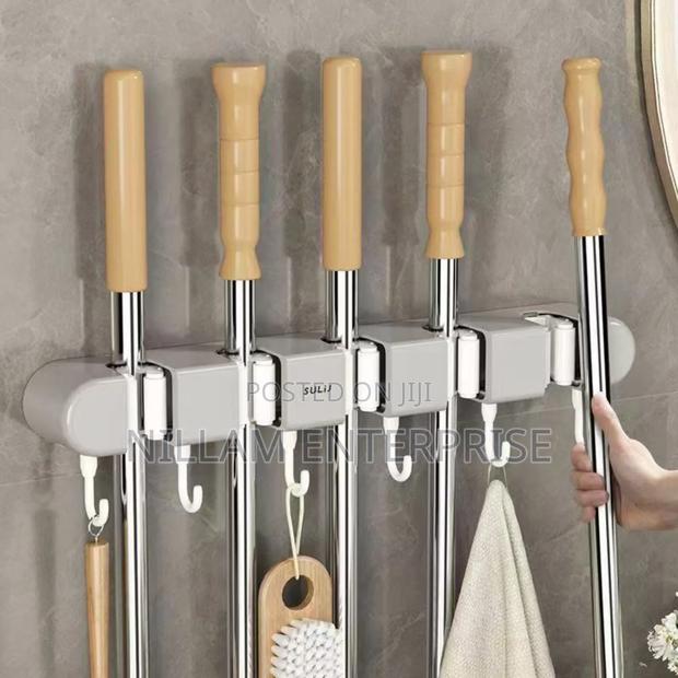 Non Slip Wall Mounted Mop Holder*