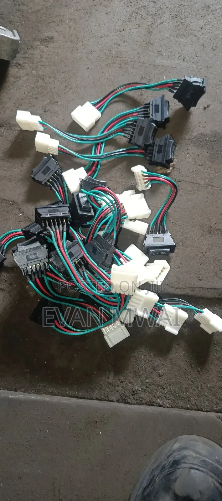 Universal Door Switch 25 PCS Wholesale Available