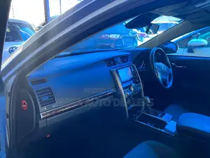 Toyota Mark X 2018 Silver