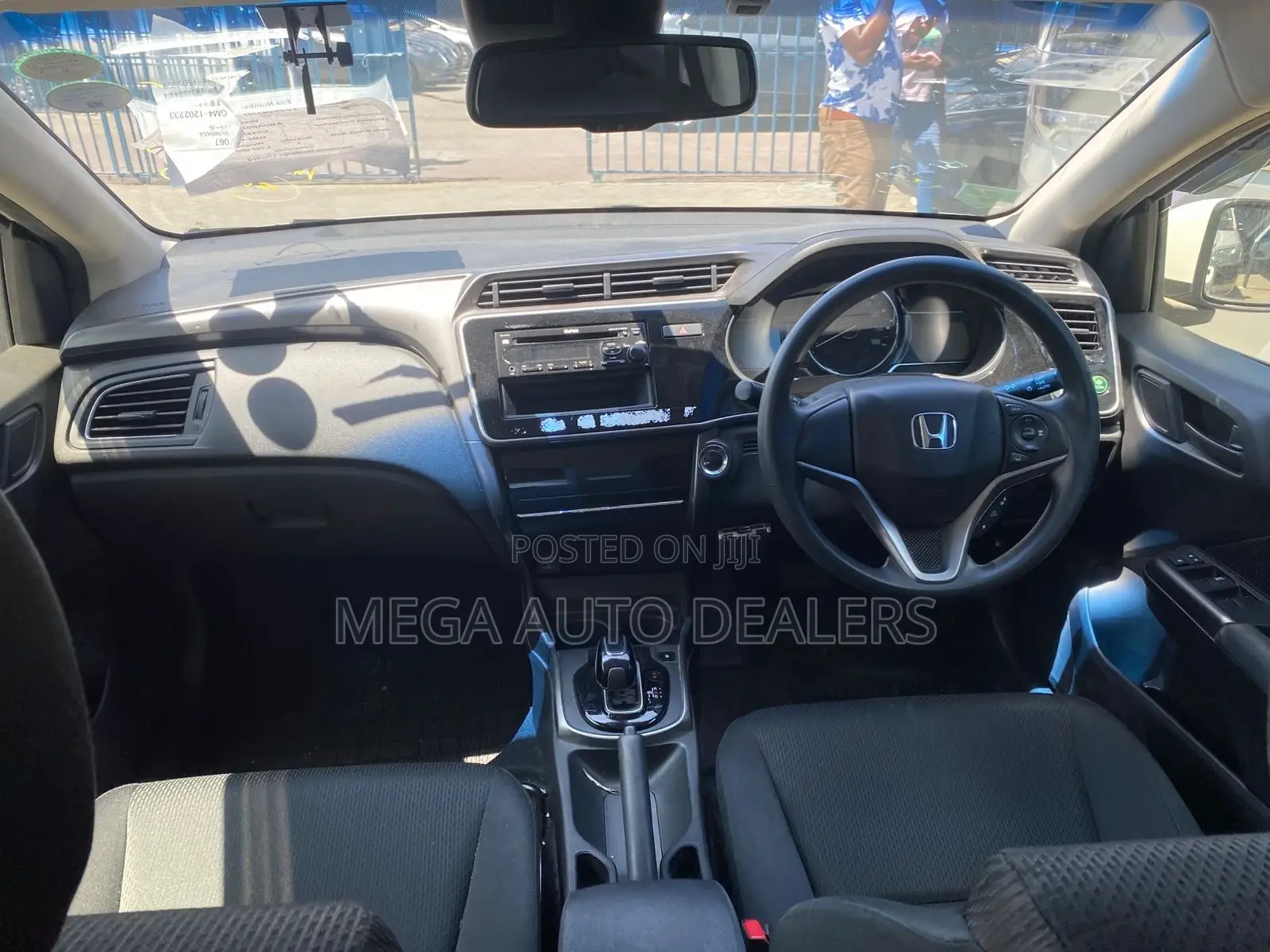 Honda Grace 2018 White