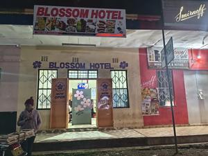 Good Running Hotel Fully Equipped - thumbnail 2