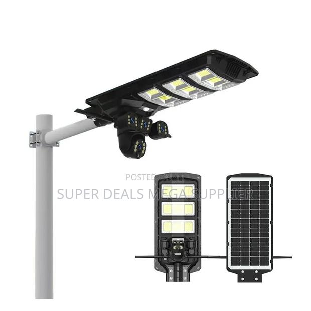 Multiple Lens 4g PTZ Two in One Security 450 Watts Solar Street Light