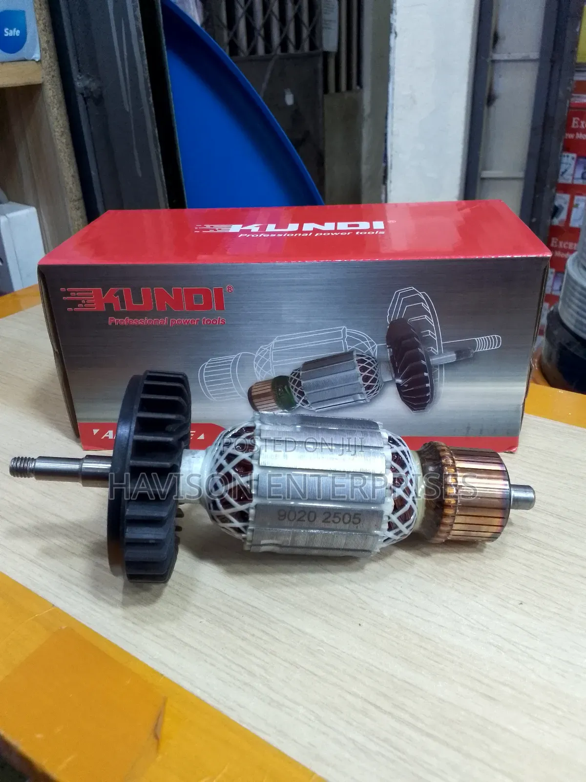 9" Makita Grinder Amarture